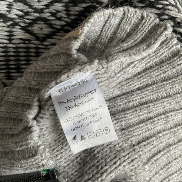 Triple Five Soul Heather Grey Knit Sweater - Picture 7 of 11